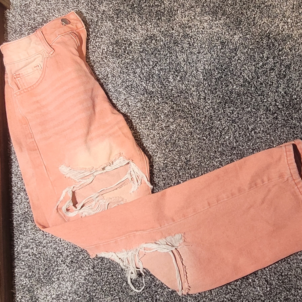 Women's Peach Distressed Jeans
